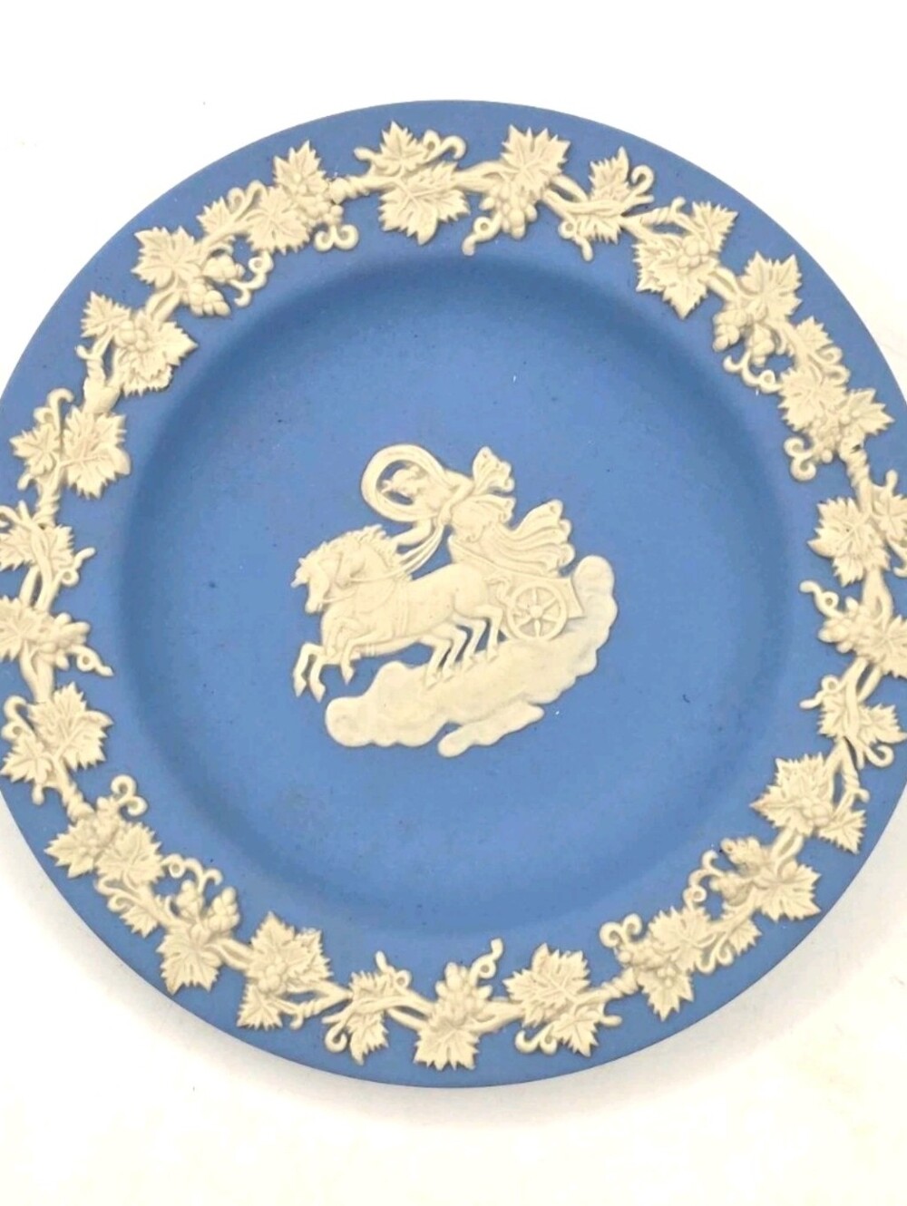Vintage Wedgwood Blue Jasperware Small Pin Dish Chariot & Grapevine Rim In Box